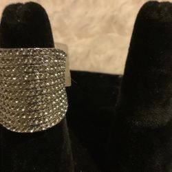 Beautiful SILVER RING WITH CRYSTALS (size 7-7.5)