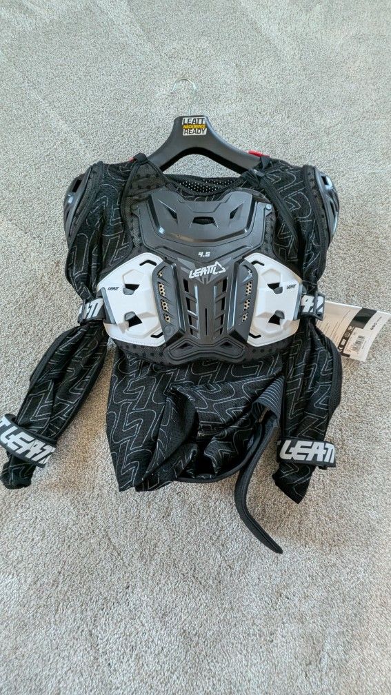 Leatt Moto 4.5 Pro Body Protector Size Small/Medium