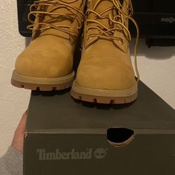 Boys Timberland Boots  #3Y