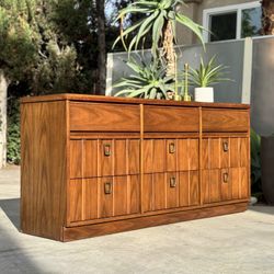 Mid Century Modern 9 Drawer Triple Dresser Vintage Credenza Sideboard