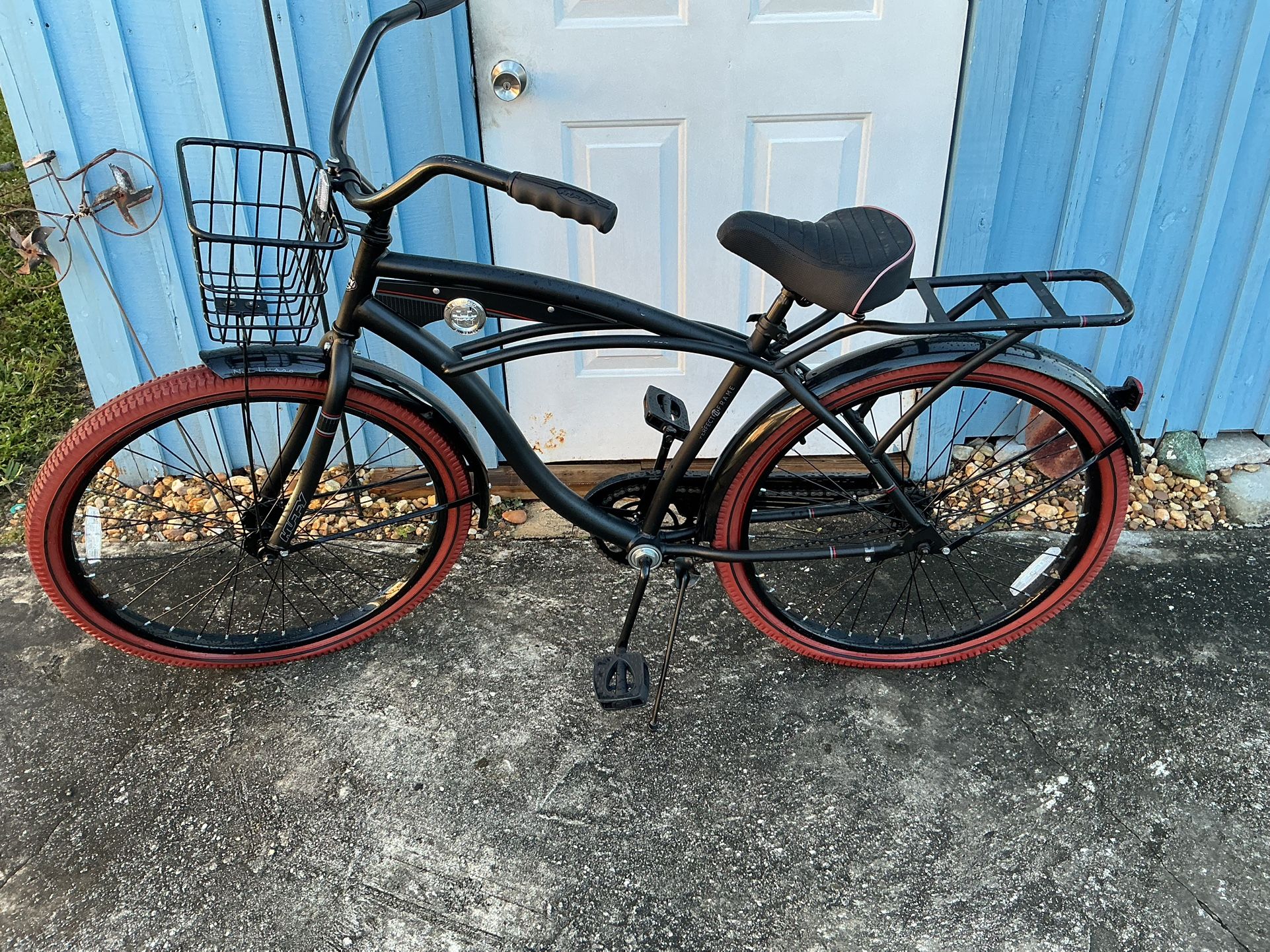 Huffy 26" Nel Lusso Cruiser Bike Matte Black