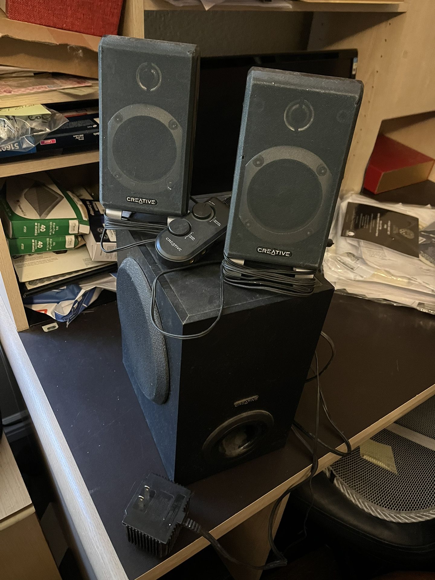 computer speakers 