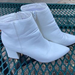 Women’s Ankle Boot Size 8.5