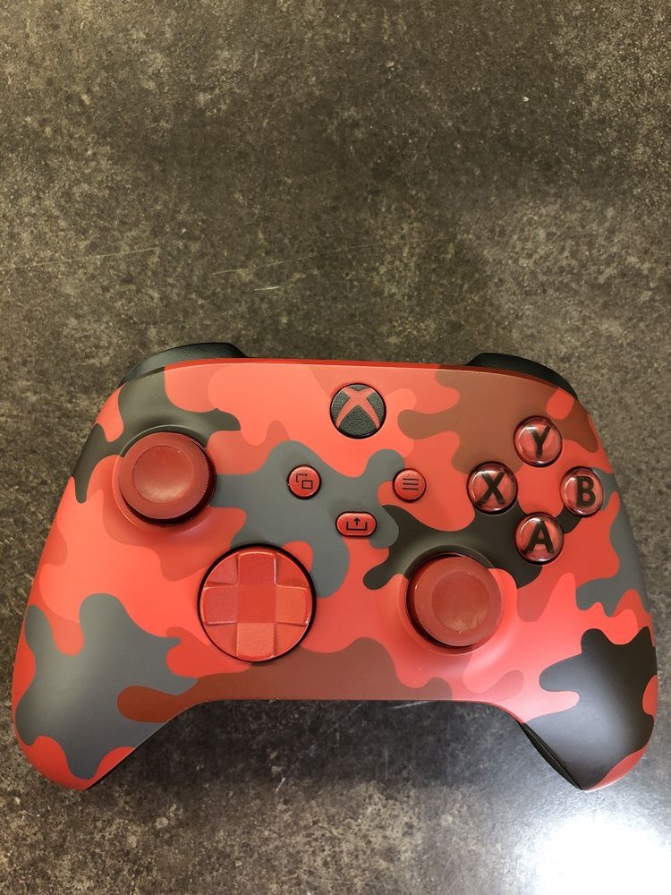 Microsoft Xbox Controller M1142084-007 Red Camo