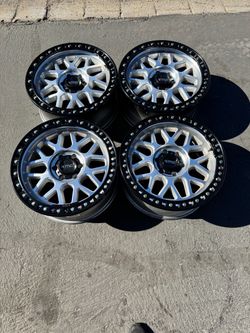 20” Machined KMC GRS Wheels For Ford F150 Raptor Expiation Ford Trucks and SUVs (6x135)