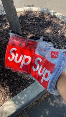 Supreme x Hanes