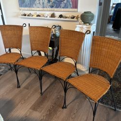 4 Dining Chairs