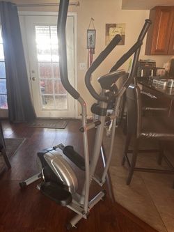 Sunny Health n Fitness Elliptical