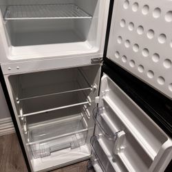 Thompson Fridge
