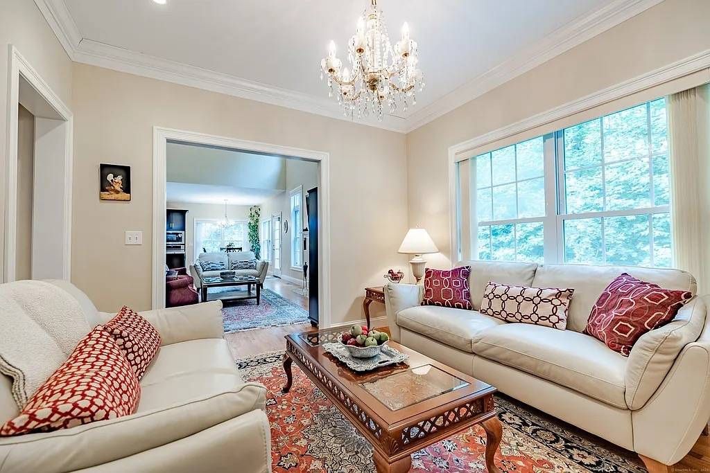 Coffee table and 2 side tables set