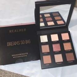 RealHer Dreams So Big Eyeshadow Palette 