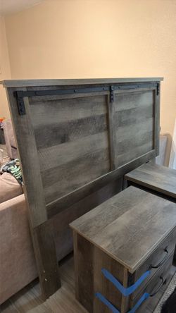 Farmhouse Queen Size Headboard & 2 Matching Nightstands