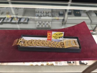 14k solid gold bracelet with diamond on it 145.1 grams regular price 16,700 now sale price $12,999 layway available 10% Dwon if you interested please 