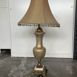 Beautiful Vintage Tyndale Desk Lamp