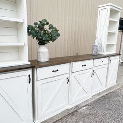 Custom TV Stand Cabinet Entertainment Center TV Lift Modern Rustic Farm House Barn Doors Console Handmade Restorations hardware Insp. Bookshelves 