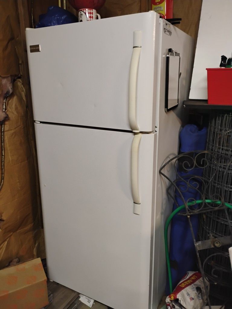 Frigidaire Refrigerator
