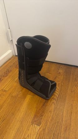 Walking boot