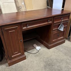 New Hooker Executive Desk W/plug In Power Enclosed