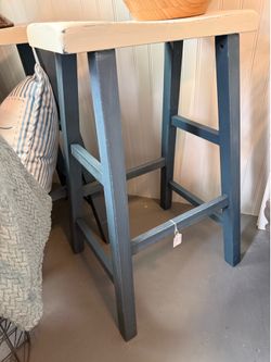 $80 bar stools