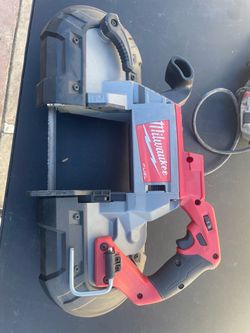 Milwaukee Bandsaw 5 in cut capacity M18 FUEL
