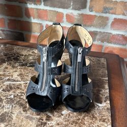 Michael Kors - SIZE 7  BLACK