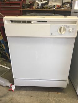 GE white dishwasher