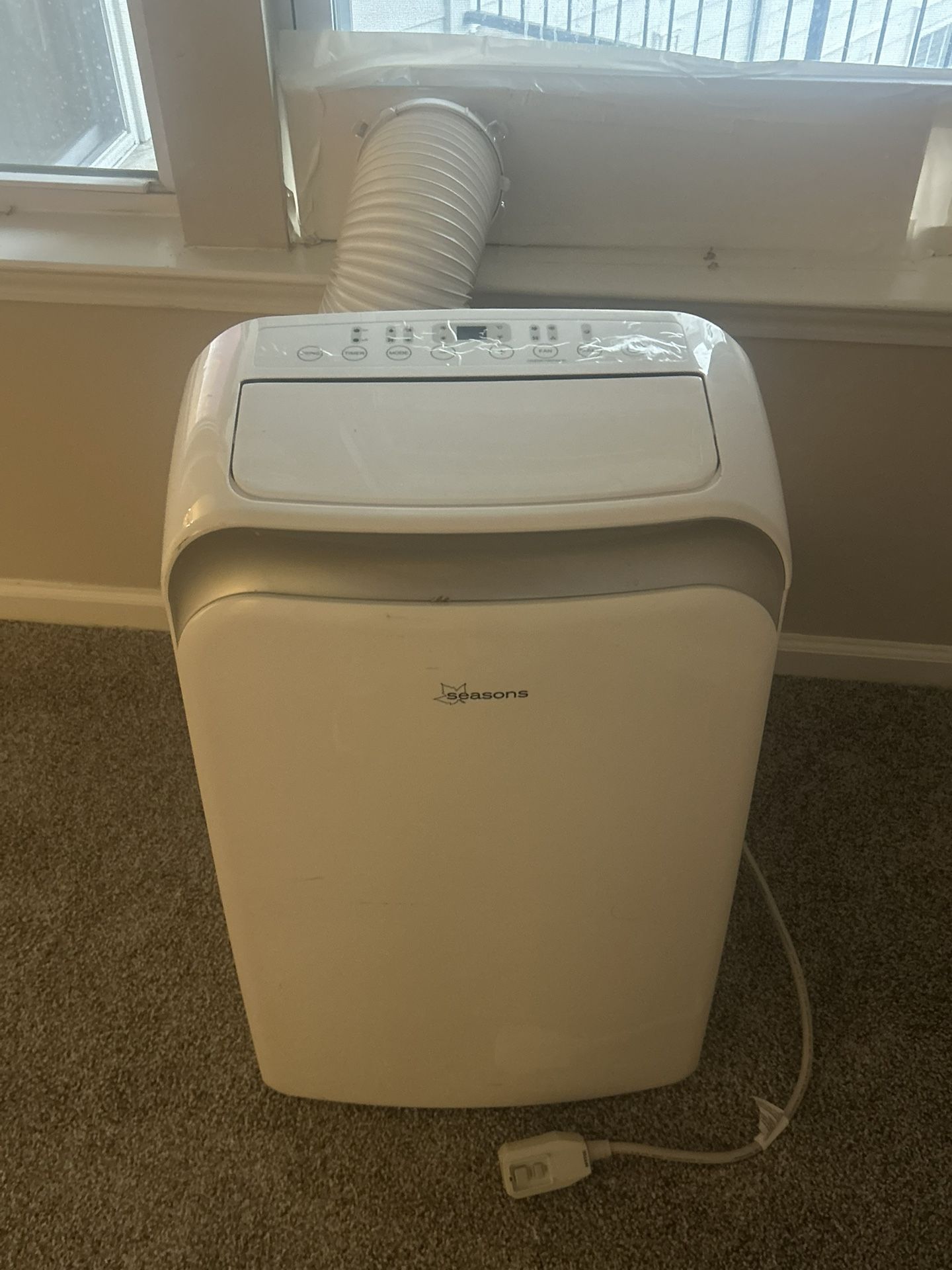Seasons SM13R1 Portable Air Conditioner with Heater