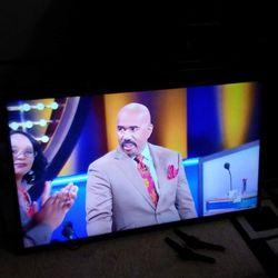 -FIRM PRICE NON-NEGOTIABLE- 50 IN. ROKU 4K SMART TV W/REMOTE