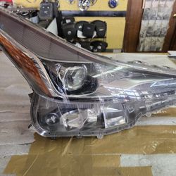 2019 - 2022 Toyota prius right headlight