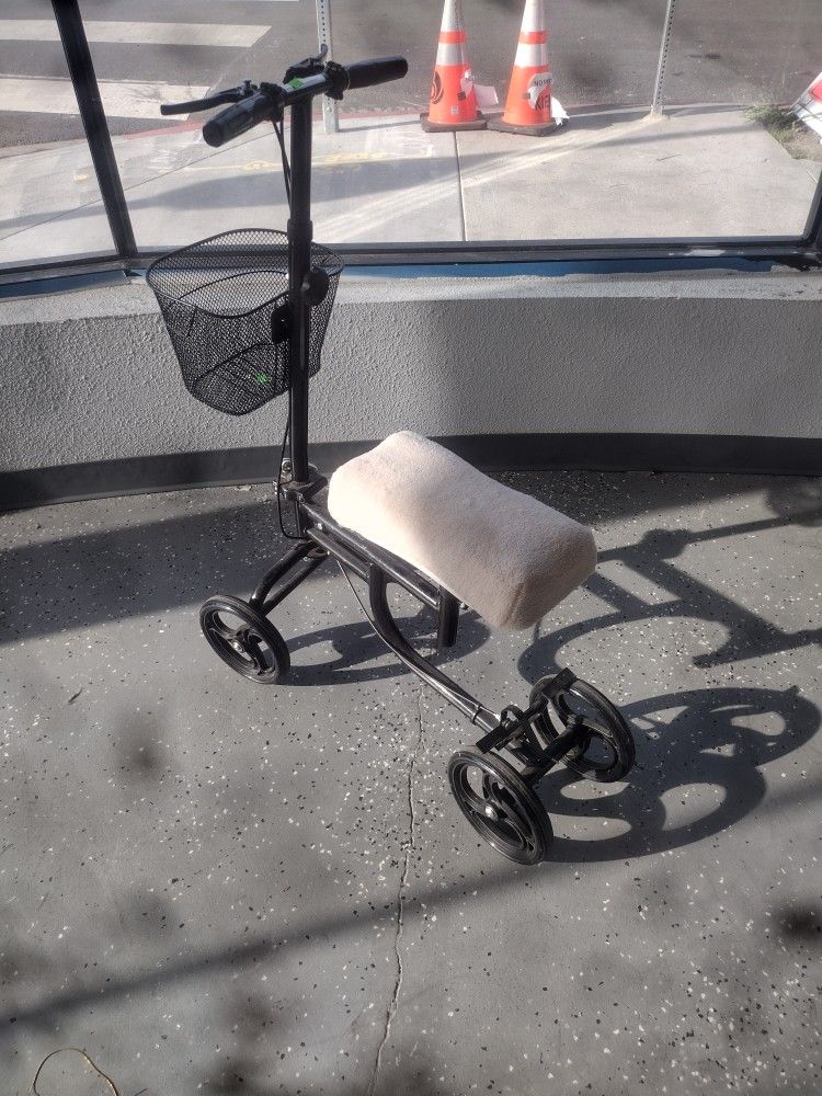 Knee Scooter Dual Brakes And Basket