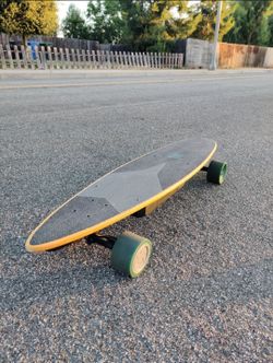 Electric skateboard