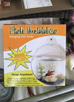 Hanging fish tank 5.00