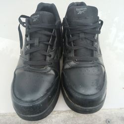 Reebok's Tennis Shoes Size 11 Medium