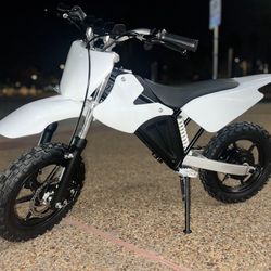 KIDS KAYO ELECTRIC DIRT BIKE