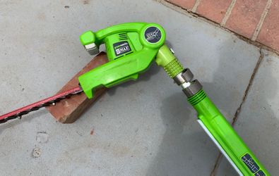 Hedge trimmer and edger, by Green work