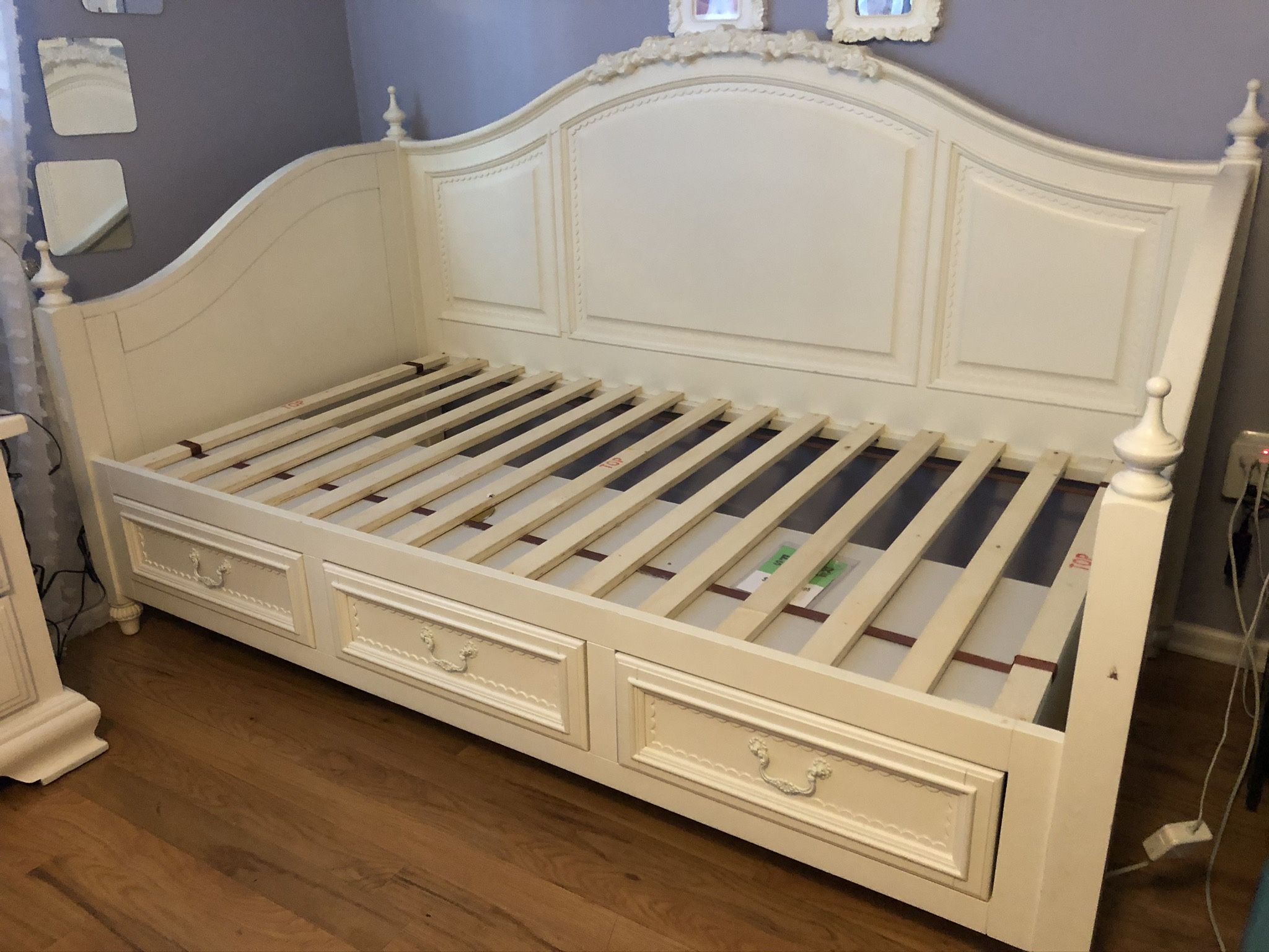 Day Bed