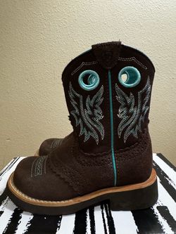 Little girl Ariat boots size 11 - $15