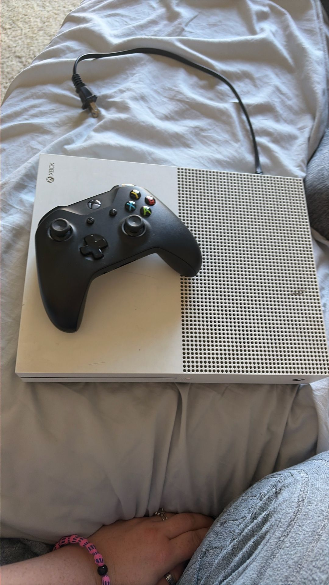 Xbox One S