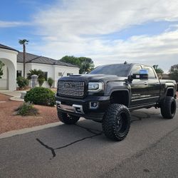Lifted 8" GMC Duramax Diesel Denali HD 2500 4×4 Sierra 