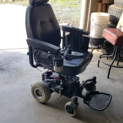 Powered Drinking Chair 