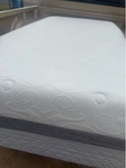 Twin mattress