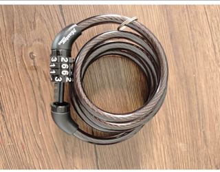 Master lock bike lock cable with Combination,Metal Cable Lock has a Weather Resistant Vinyl Coating for Outdoor Equipment, Bicycles, 6 Feet Long