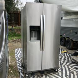 Whirlpool Side By Stainless Steel Refrigerator 