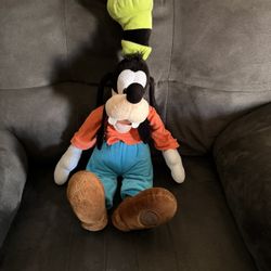 Goofy Plush 🧸