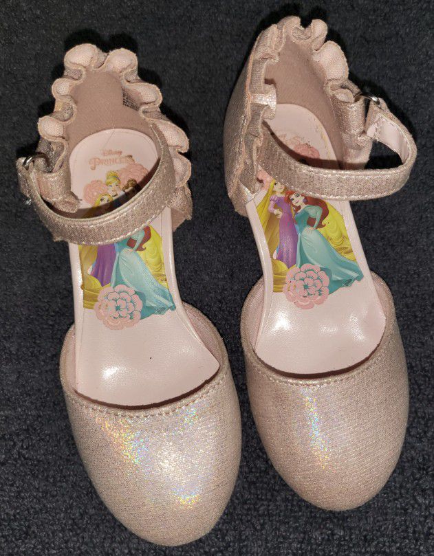 Disney Princess Size 8 Light Pink Shoes