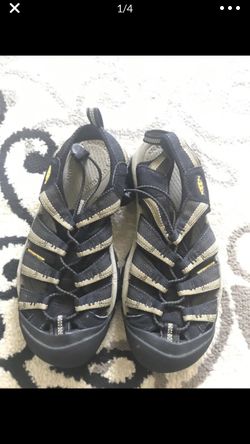 Keen boys sandals Size 13