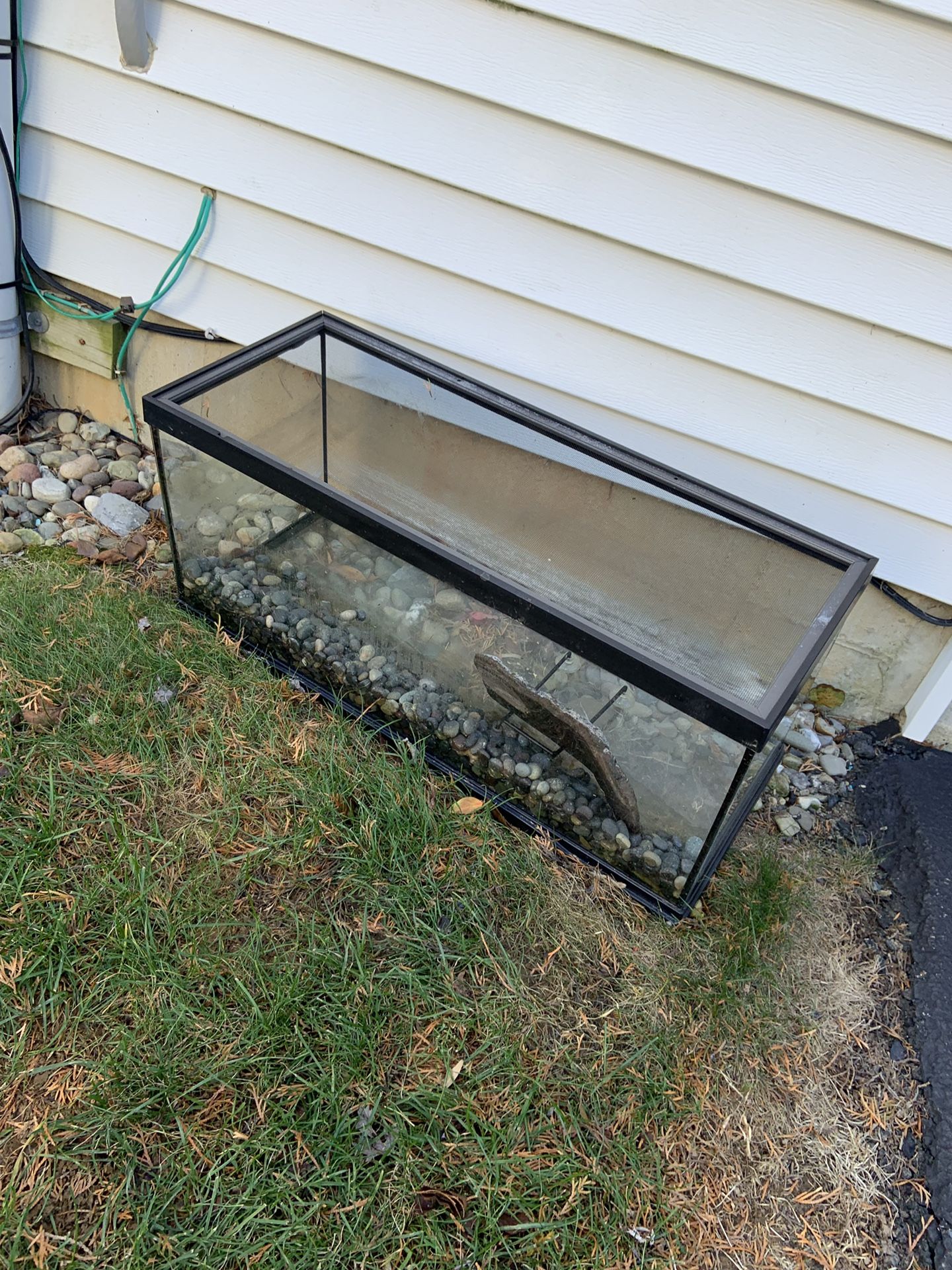 20 Gallon Aquatic Pet Tank