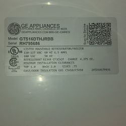 GE Refrigerator 