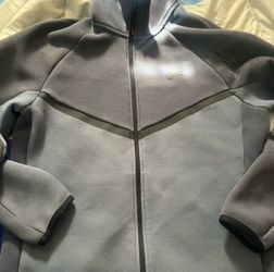 Nike tech