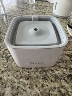 Pet Water Dispenser